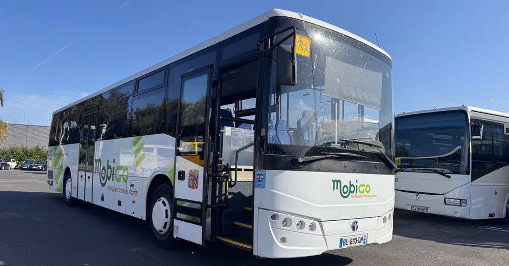 Temsa Tourmalin / motor Cumminis / 60 miejsc / Euro 5 /niski przebieg km/ Cena:69000zł netto - Bus pinggiran kota: gambar 1 Temsa Tourmalin / motor Cumminis / 60 miejsc / Euro 5 /niski przebieg km/ Cena:69000zł netto - Bus pinggiran kota: gambar 1