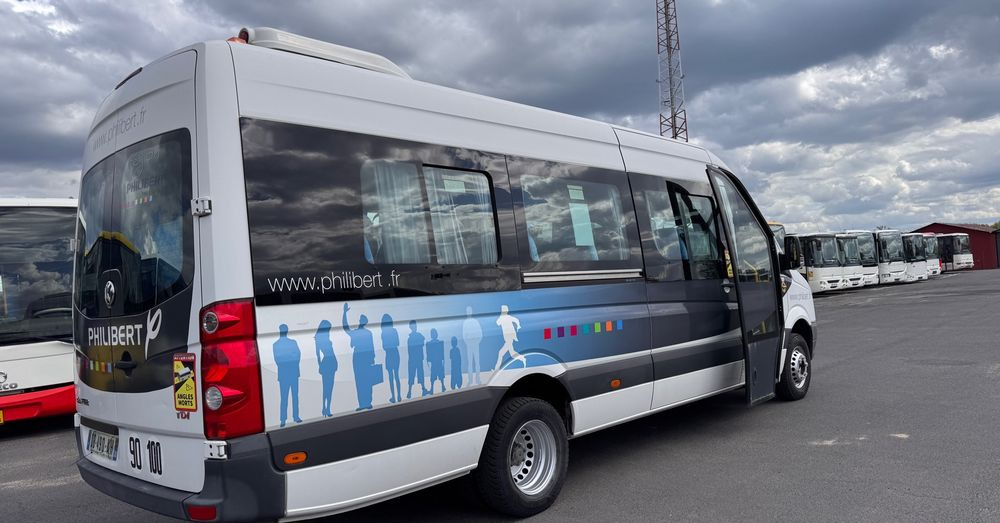 Volkswagen Crafter / KLIMATYZACJA / 23 miejsca / 128000km przebieg !!/ Cena:139000 zł netto - Bus mini, Van penumpang: gambar 2 Volkswagen Crafter / KLIMATYZACJA / 23 miejsca / 128000km przebieg !!/ Cena:139000 zł netto - Bus mini, Van penumpang: gambar 2