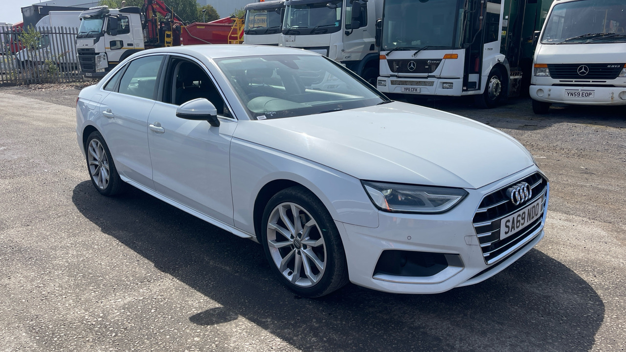 AUDI A4 35 TDI Sport 4dr S Tronic - Mobil sedan: gambar 1 AUDI A4 35 TDI Sport 4dr S Tronic - Mobil sedan: gambar 1