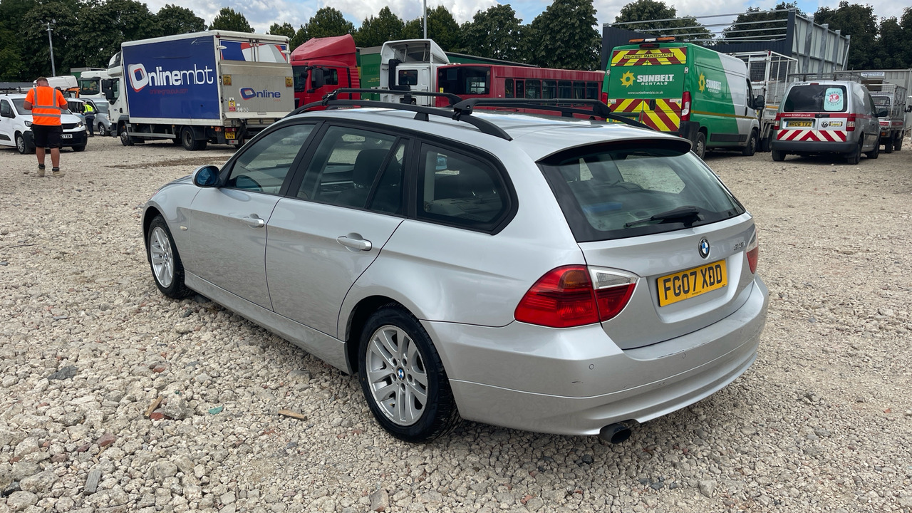BMW 318 I - Mobil: gambar 3 BMW 318 I - Mobil: gambar 3