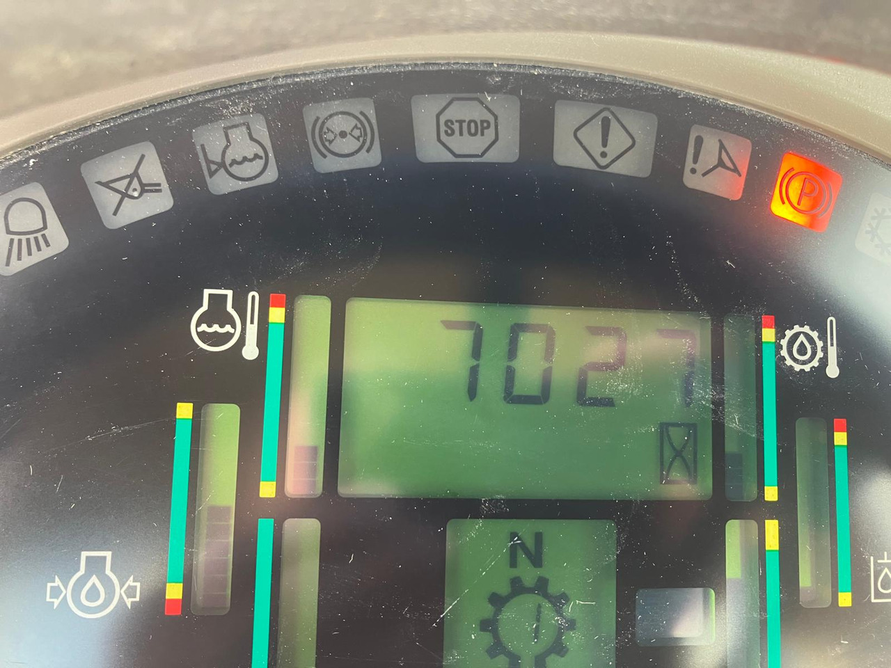 CASE 821C - Wheel loader: gambar 4 CASE 821C - Wheel loader: gambar 4