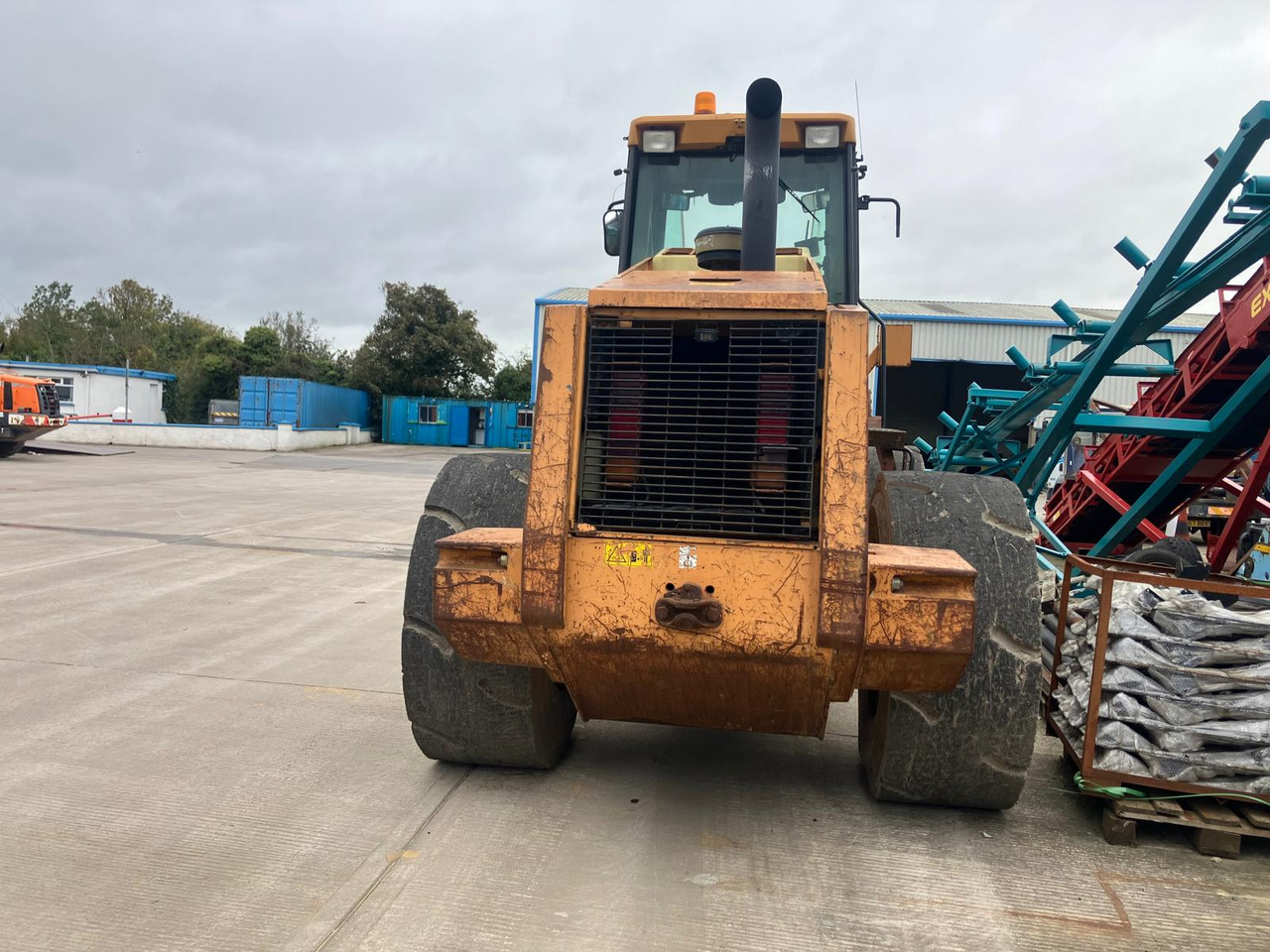 CASE 821C - Wheel loader: gambar 3 CASE 821C - Wheel loader: gambar 3