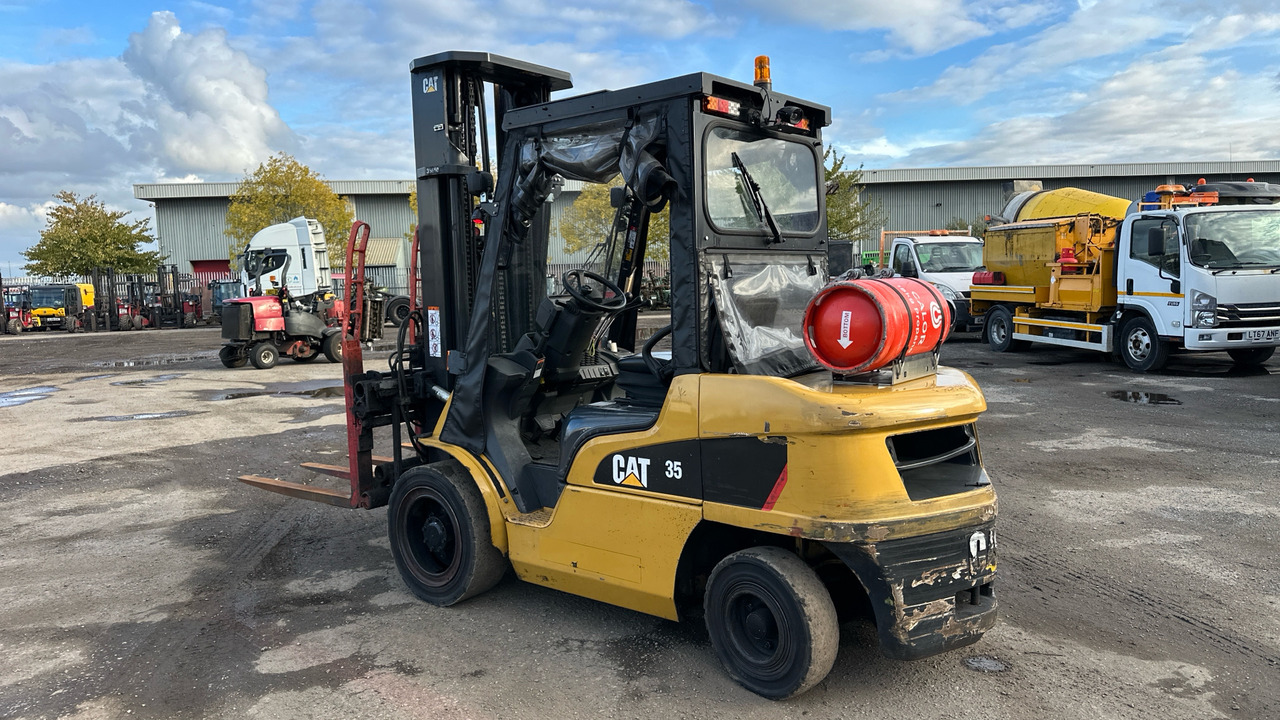 CAT GP35N - Forklift LPG: gambar 3 CAT GP35N - Forklift LPG: gambar 3