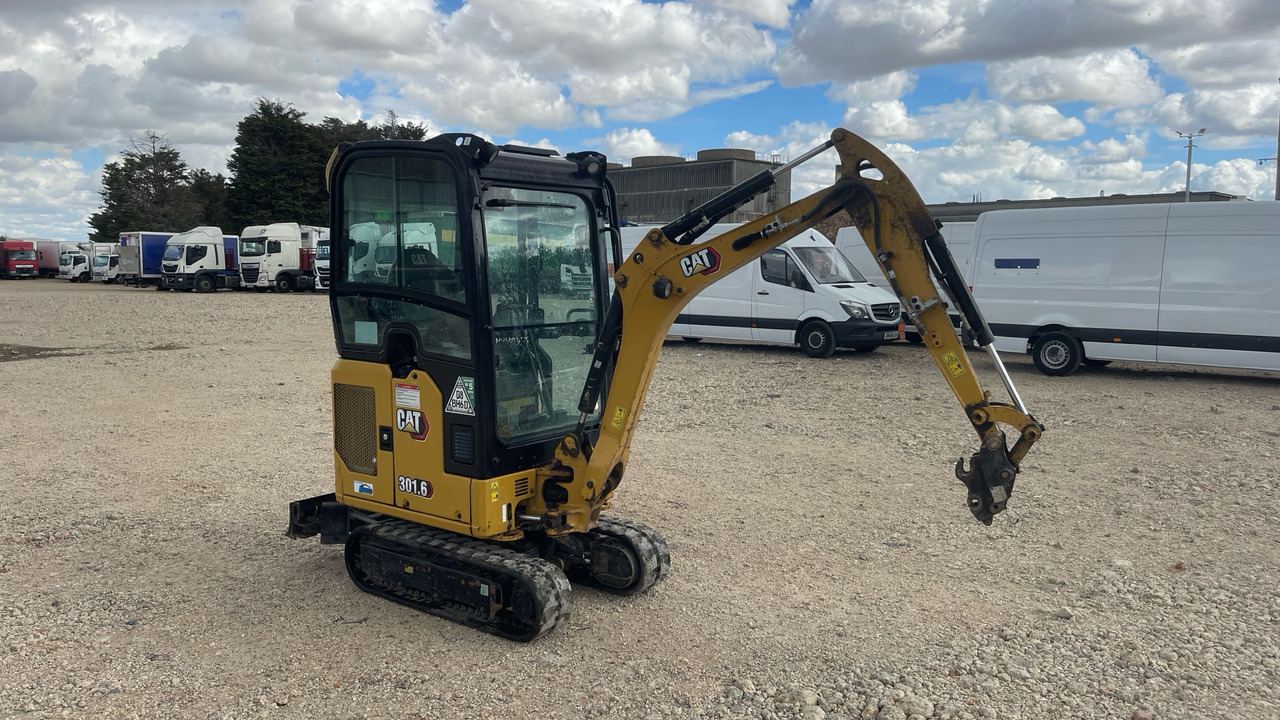 CATERPILLAR 301.6 - Ekskavator mini: gambar 2 CATERPILLAR 301.6 - Ekskavator mini: gambar 2