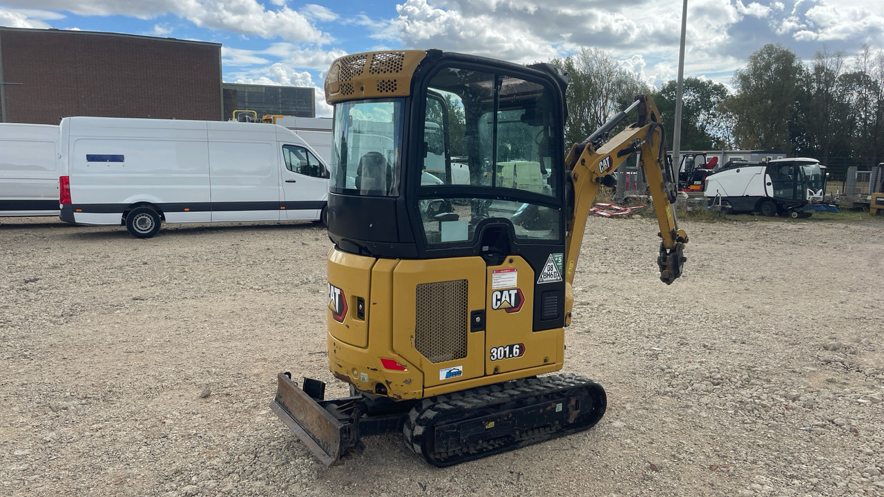 CATERPILLAR 301.6 - Ekskavator mini: gambar 3 CATERPILLAR 301.6 - Ekskavator mini: gambar 3