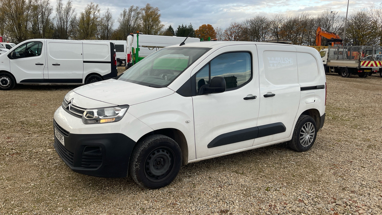 CITROEN BERLINGO 650 1.5 BLUEHDI 75PS - Van kecil: gambar 2 CITROEN BERLINGO 650 1.5 BLUEHDI 75PS - Van kecil: gambar 2