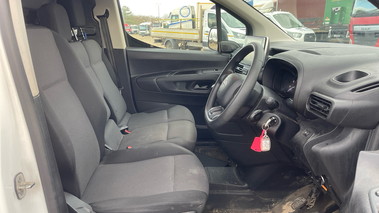 CITROEN BERLINGO 650 1.5 BLUEHDI 75PS - Van kecil: gambar 5 CITROEN BERLINGO 650 1.5 BLUEHDI 75PS - Van kecil: gambar 5