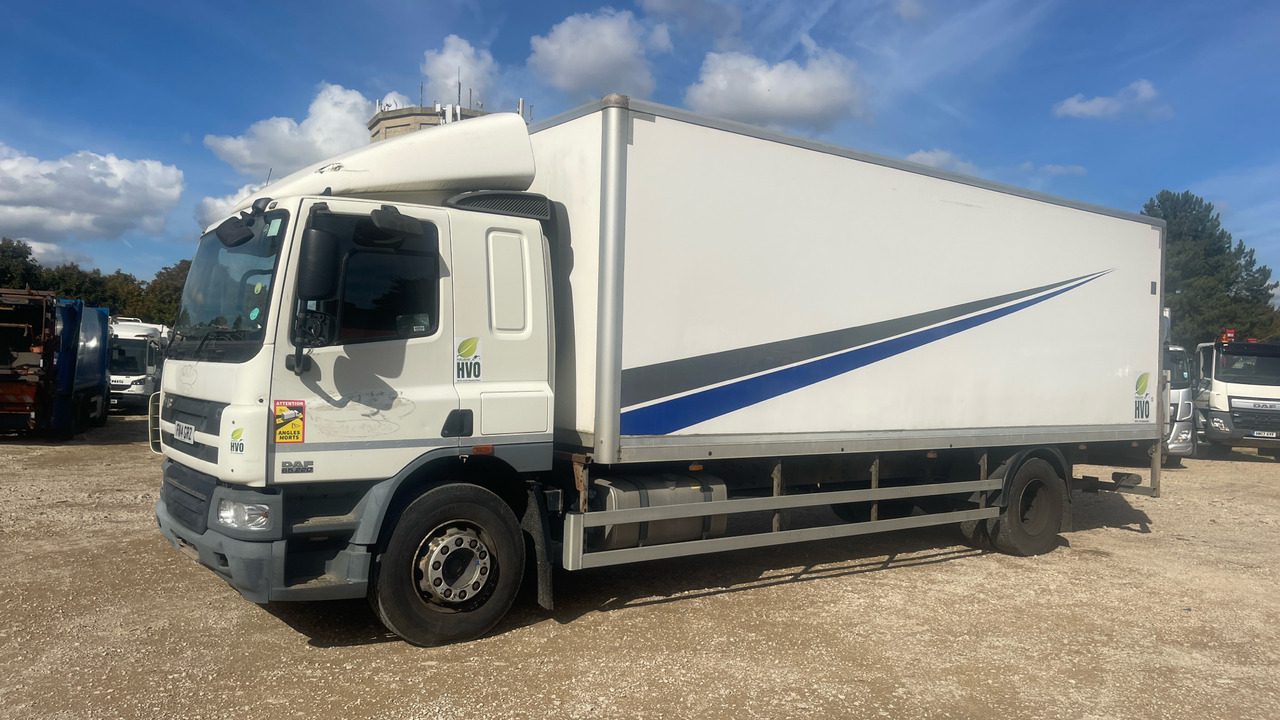 DAF CF 65.220 - Truk box: gambar 2 DAF CF 65.220 - Truk box: gambar 2