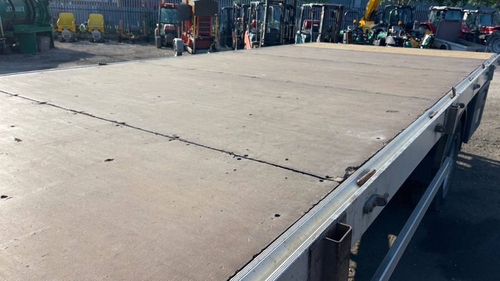 Truk flatbed DAF LF 150: gambar 6
