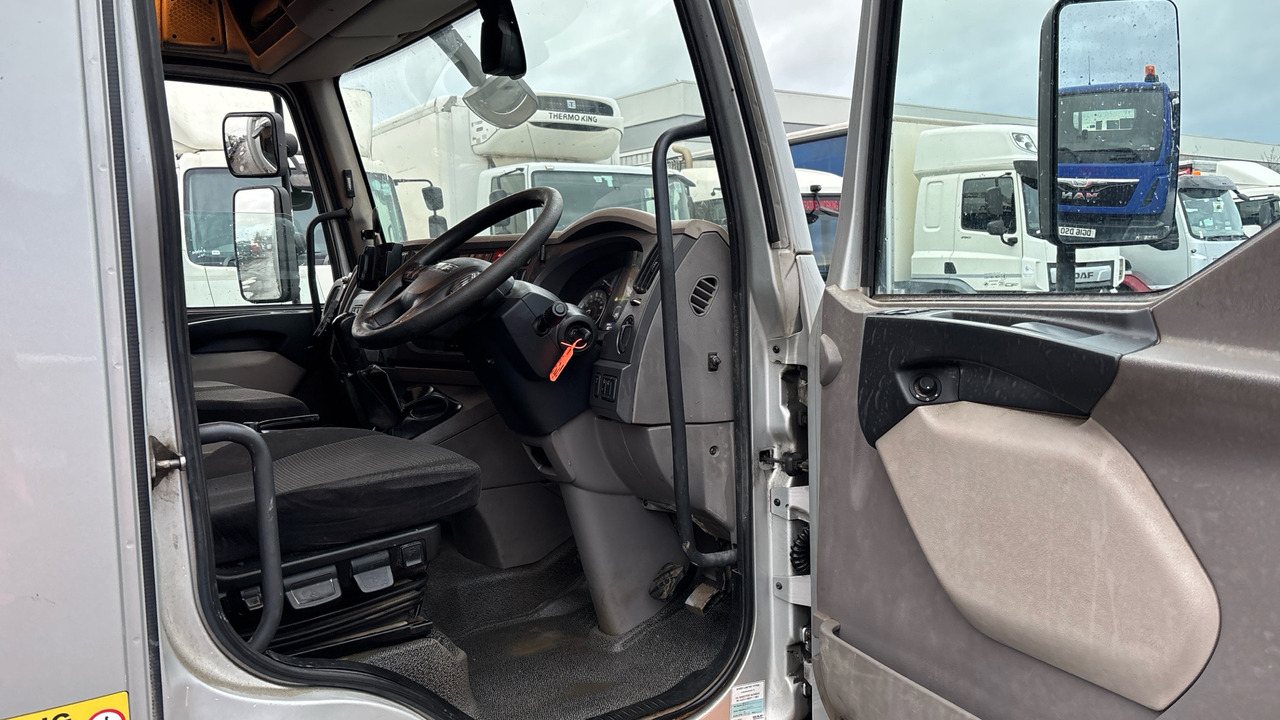 DAF LF 150 - Truk box: gambar 5 DAF LF 150 - Truk box: gambar 5