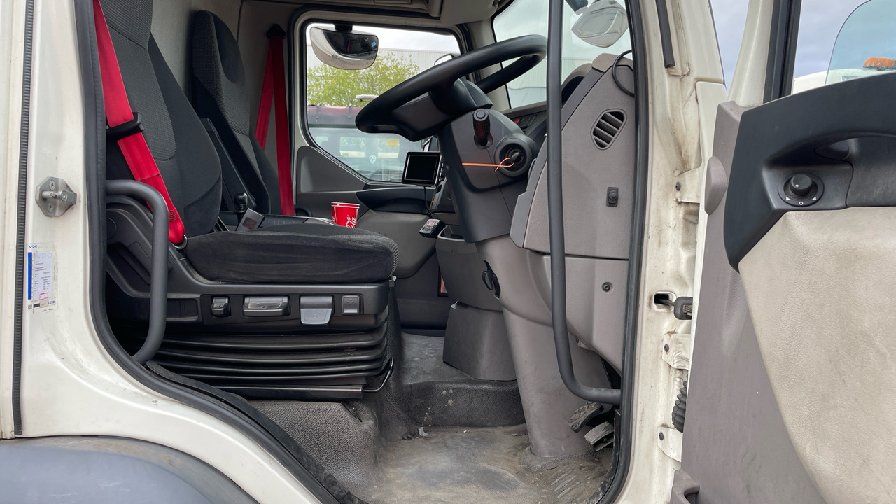 DAF LF 180 - Truk berpendingin: gambar 5 DAF LF 180 - Truk berpendingin: gambar 5