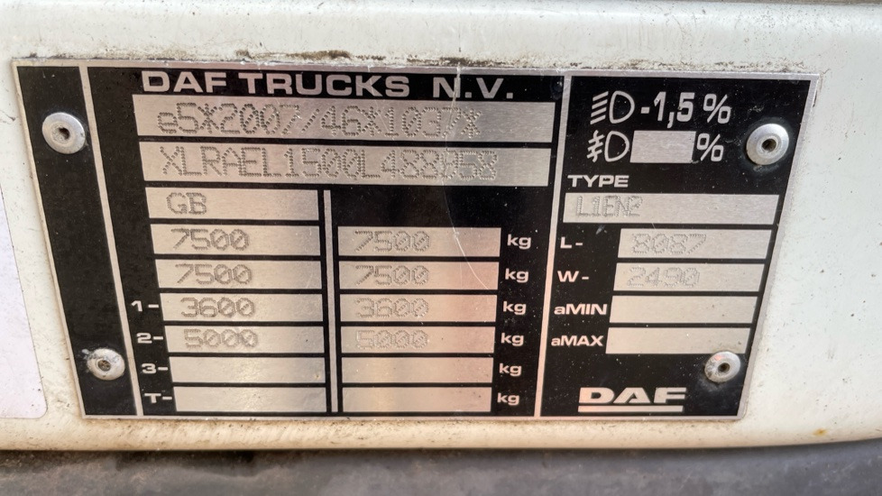 Truk box DAF LF  180: gambar 11