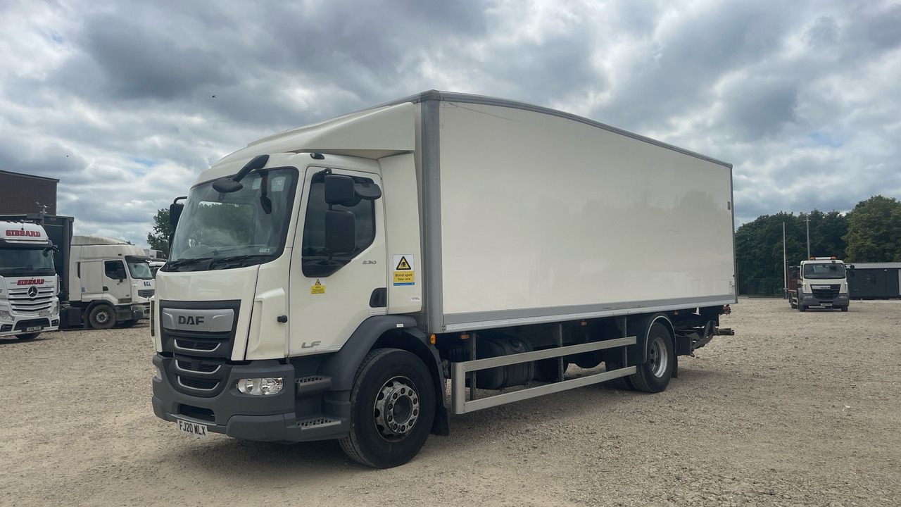 DAF LF 230 - Truk box: gambar 2 DAF LF 230 - Truk box: gambar 2