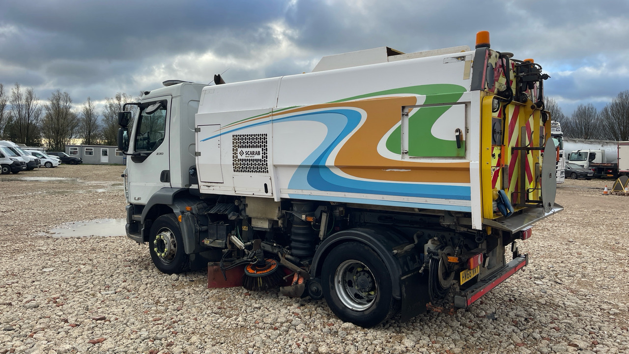 DAF LF 230 - Penyapu jalan: gambar 3 DAF LF 230 - Penyapu jalan: gambar 3