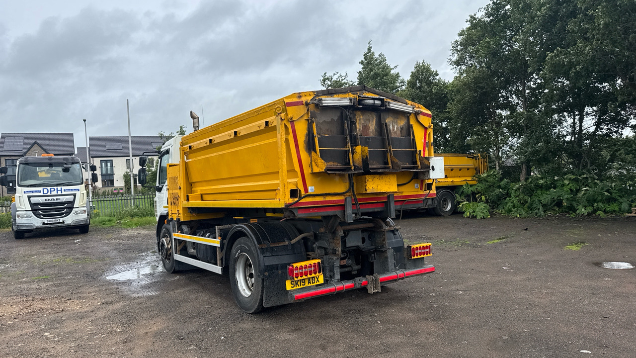 DAF LF 280 - Mesin aspal: gambar 3 DAF LF 280 - Mesin aspal: gambar 3