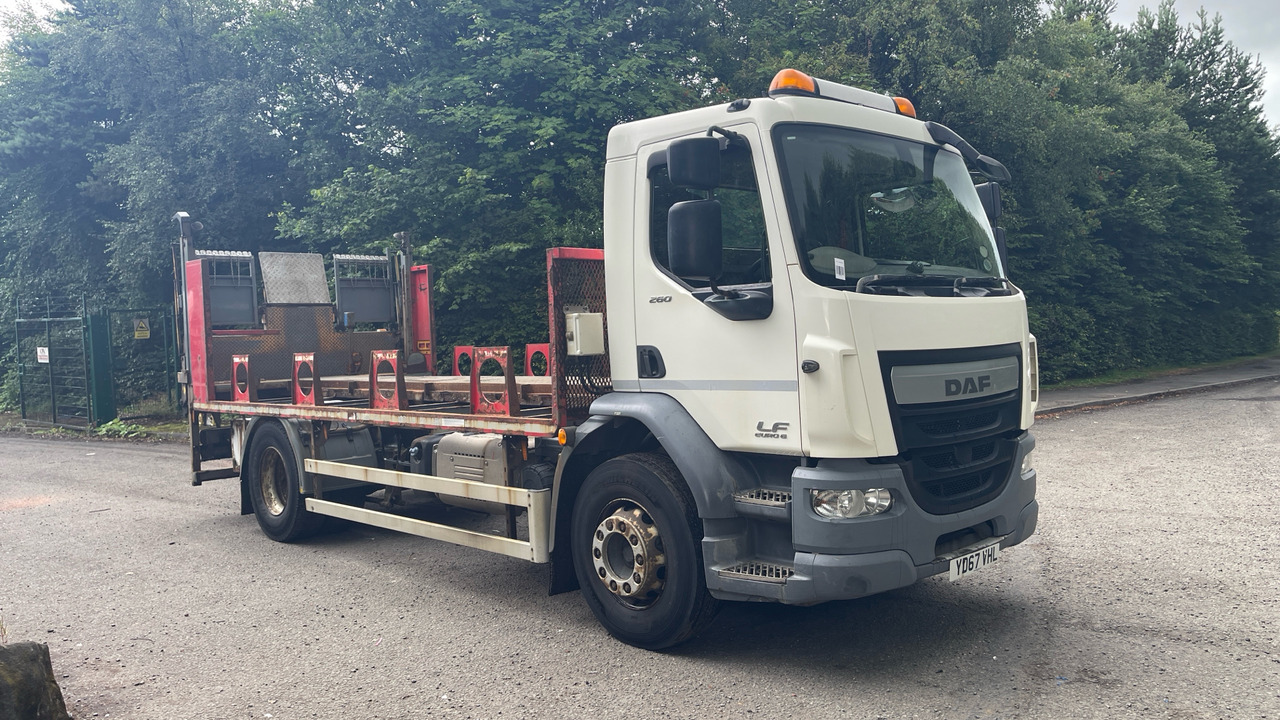 DAF LF 280 - Truk flatbed: gambar 1 DAF LF 280 - Truk flatbed: gambar 1