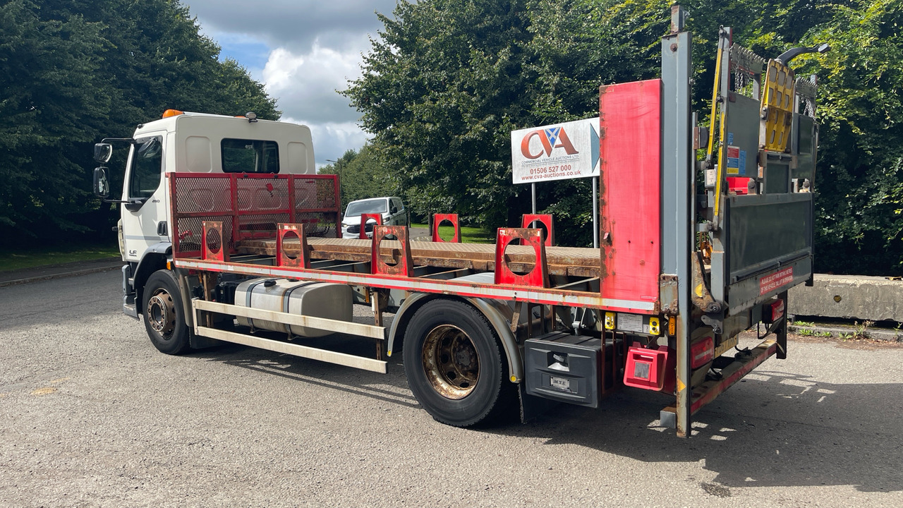 DAF LF 280 - Truk flatbed: gambar 3 DAF LF 280 - Truk flatbed: gambar 3