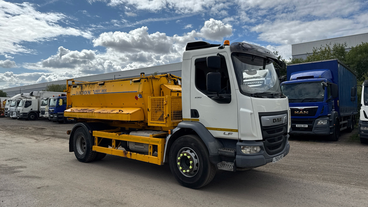 DAF LF 290 18 TONNE - Mesin aspal: gambar 1 DAF LF 290 18 TONNE - Mesin aspal: gambar 1