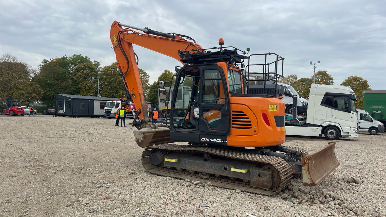 DOOSAN DX140LCR-5 - Ekskavator perayap: gambar 3 DOOSAN DX140LCR-5 - Ekskavator perayap: gambar 3