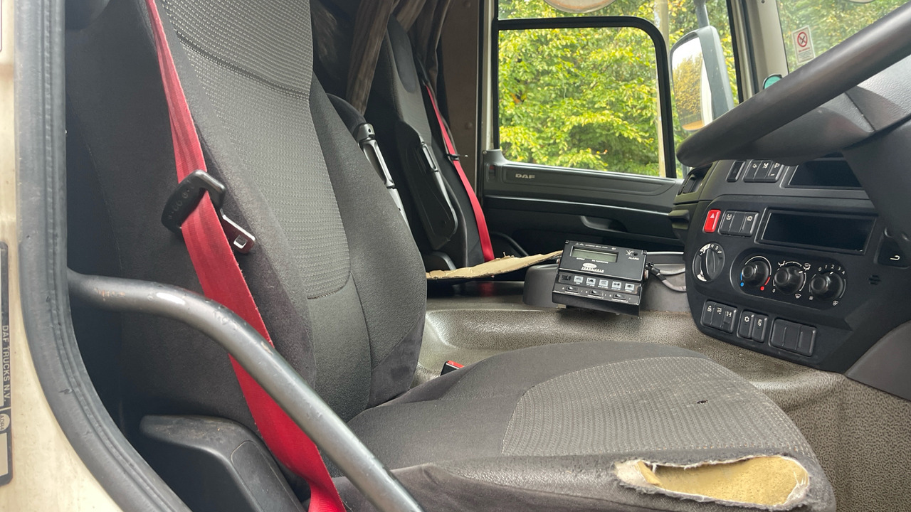 Daf CF 330 - Truk berpendingin: gambar 5 Daf CF 330 - Truk berpendingin: gambar 5