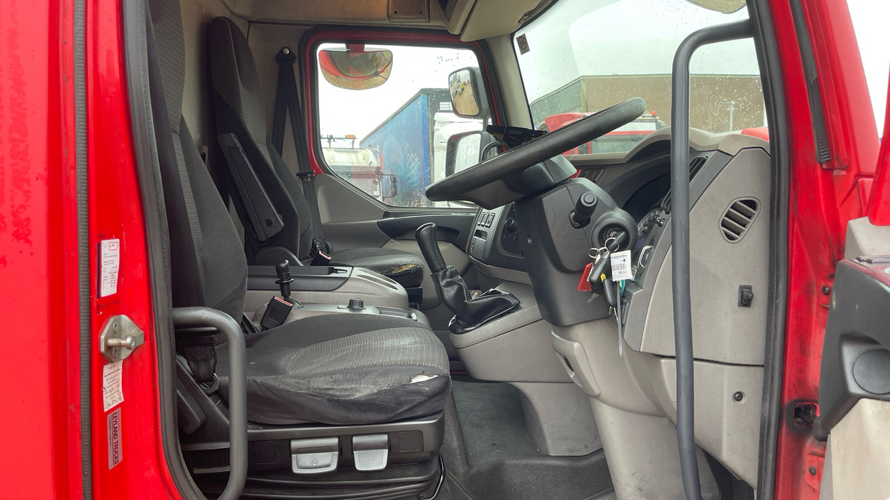 Daf LF 150 - Truk box: gambar 5 Daf LF 150 - Truk box: gambar 5