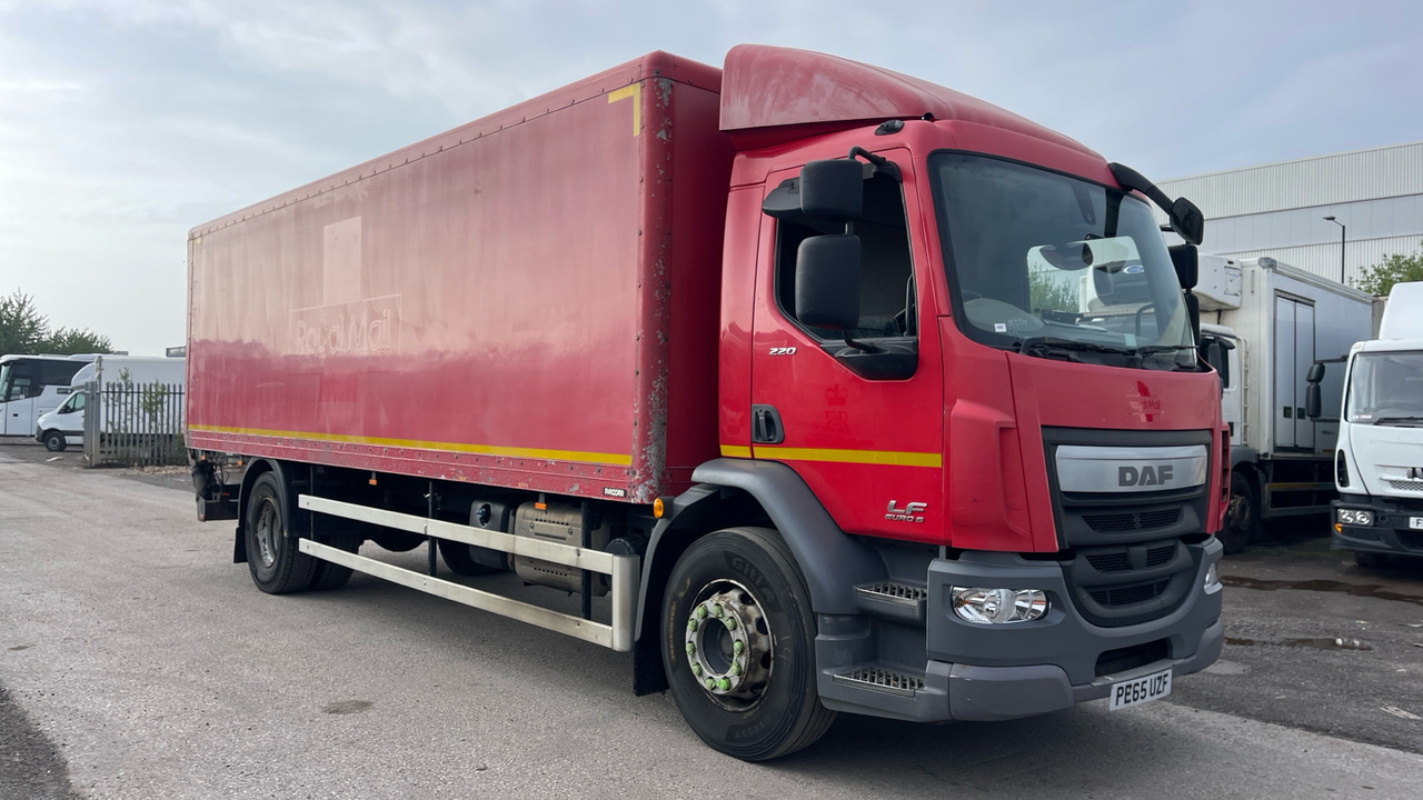 Daf LF 220 - Truk box: gambar 1 Daf LF 220 - Truk box: gambar 1