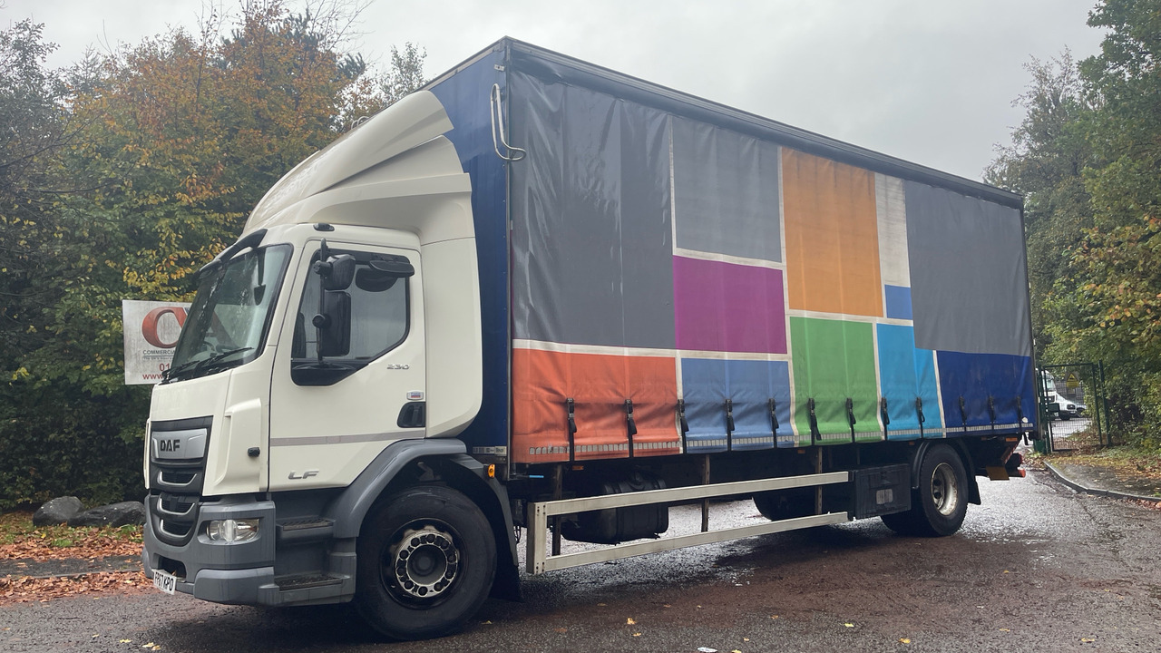 Daf LF 230 - Truk dengan terpal samping: gambar 2 Daf LF 230 - Truk dengan terpal samping: gambar 2