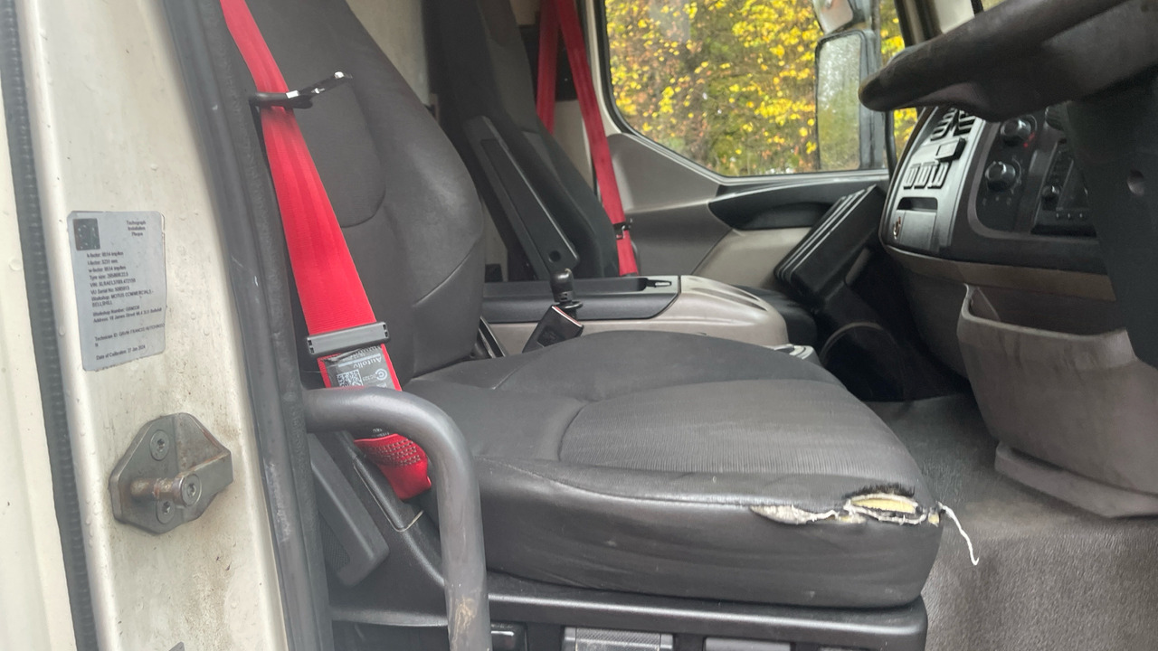 Daf LF 230 - Truk dengan terpal samping: gambar 5 Daf LF 230 - Truk dengan terpal samping: gambar 5