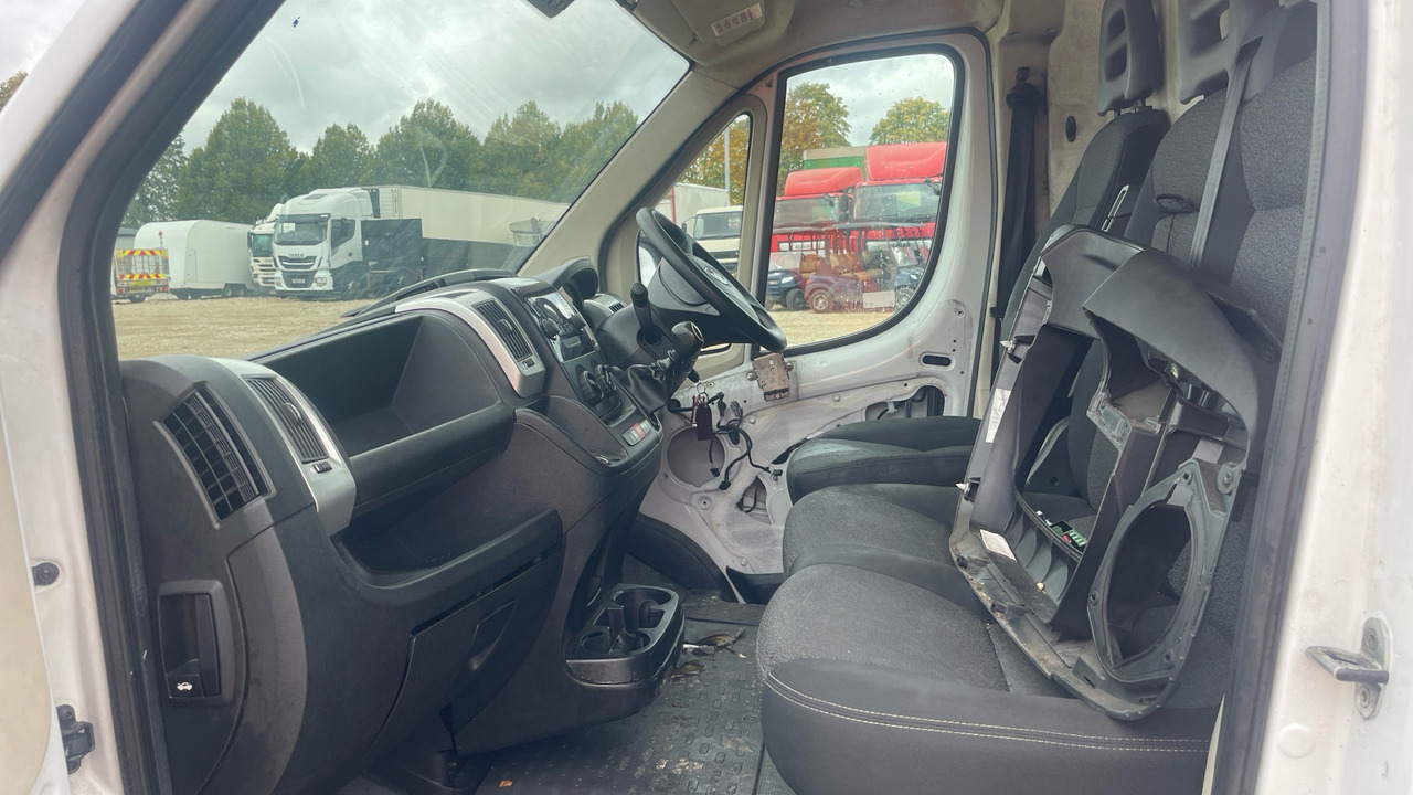 FIAT DUCATO 35 2.3 MULTIJET 130PS - Van panel: gambar 5 FIAT DUCATO 35 2.3 MULTIJET 130PS - Van panel: gambar 5