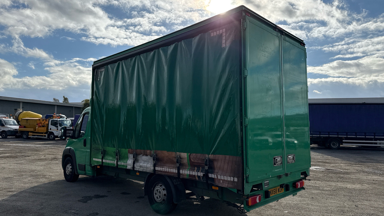 FIAT DUCATO 35 II 2.3 MULTIJET 130PS - Van dengan terpal samping: gambar 3 FIAT DUCATO 35 II 2.3 MULTIJET 130PS - Van dengan terpal samping: gambar 3