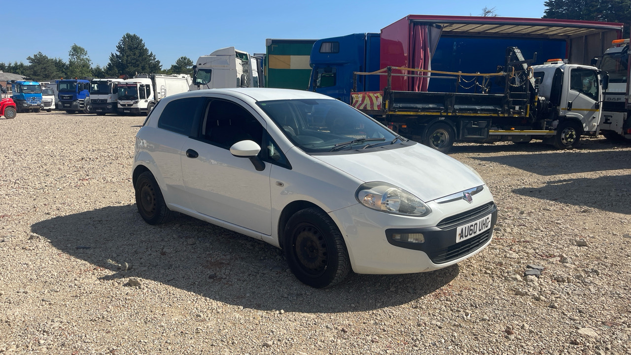 FIAT PUNTO EVO 1.4 ACTIVE - Hatchback: gambar 1 FIAT PUNTO EVO 1.4 ACTIVE - Hatchback: gambar 1