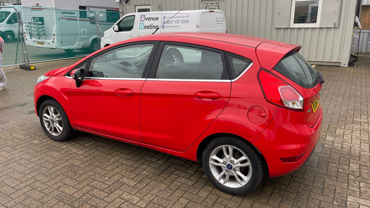 FORD FIESTA 1.0 ECO BOOST - Hatchback: gambar 3 FORD FIESTA 1.0 ECO BOOST - Hatchback: gambar 3