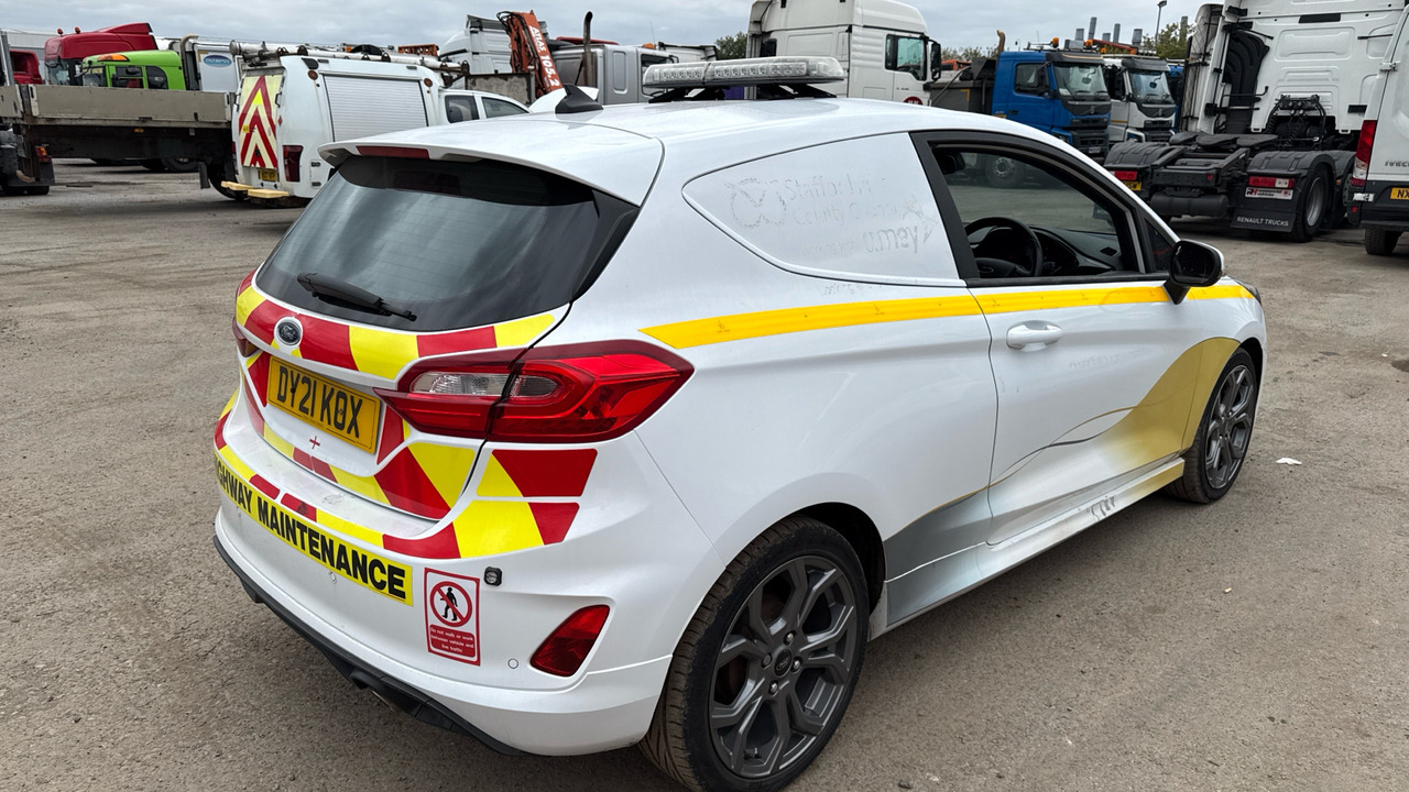 FORD FIESTA 1.0 MHEV Sport - Mobil: gambar 4 FORD FIESTA 1.0 MHEV Sport - Mobil: gambar 4