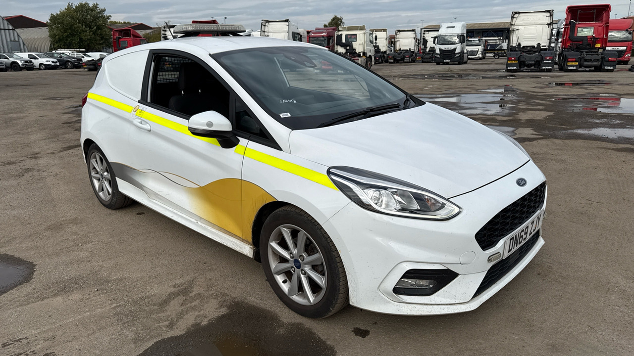 FORD FIESTA 1.5 TDCI 85PS - Mobil: gambar 1 FORD FIESTA 1.5 TDCI 85PS - Mobil: gambar 1