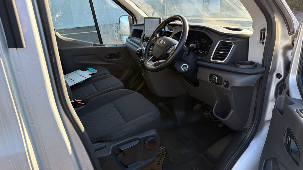 FORD TRANSIT 350 LIMITED 2.0 EcoBlue 130PS - Van panel: gambar 5 FORD TRANSIT 350 LIMITED 2.0 EcoBlue 130PS - Van panel: gambar 5