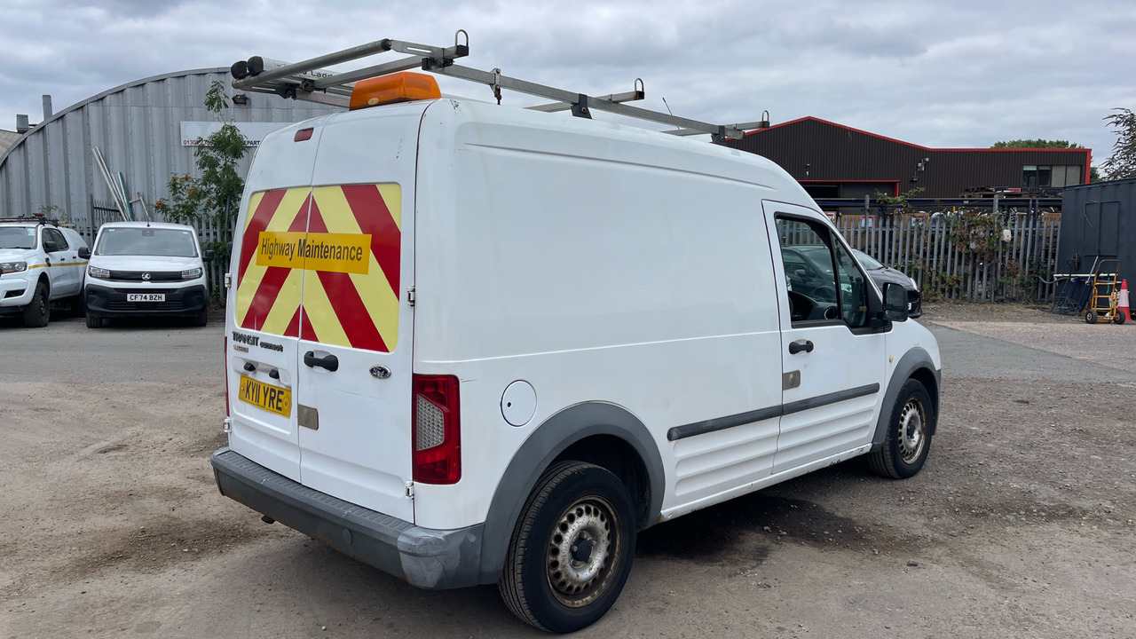 FORD TRANSIT CONNECT 230 1.8 TDCI 90ps - Van kecil: gambar 4 FORD TRANSIT CONNECT 230 1.8 TDCI 90ps - Van kecil: gambar 4