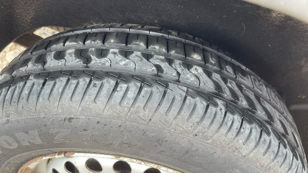 Van kecil FORD TRANSIT CONNECT TDCI T200: gambar 15