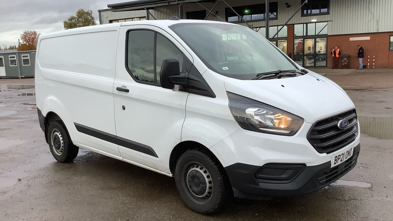FORD TRANSIT CUSTOM 300 LEADER 2.0 105ps - Van kecil: gambar 1 FORD TRANSIT CUSTOM 300 LEADER 2.0 105ps - Van kecil: gambar 1
