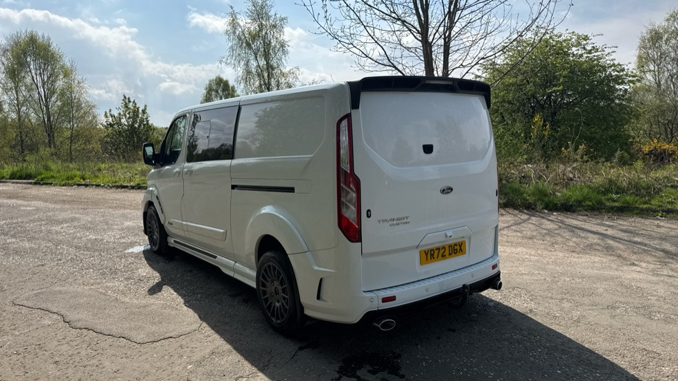 FORD TRANSIT CUSTOM 320 2.0 ECOBLUE 170PS MS-RT - Van kombi: gambar 3 FORD TRANSIT CUSTOM 320 2.0 ECOBLUE 170PS MS-RT - Van kombi: gambar 3