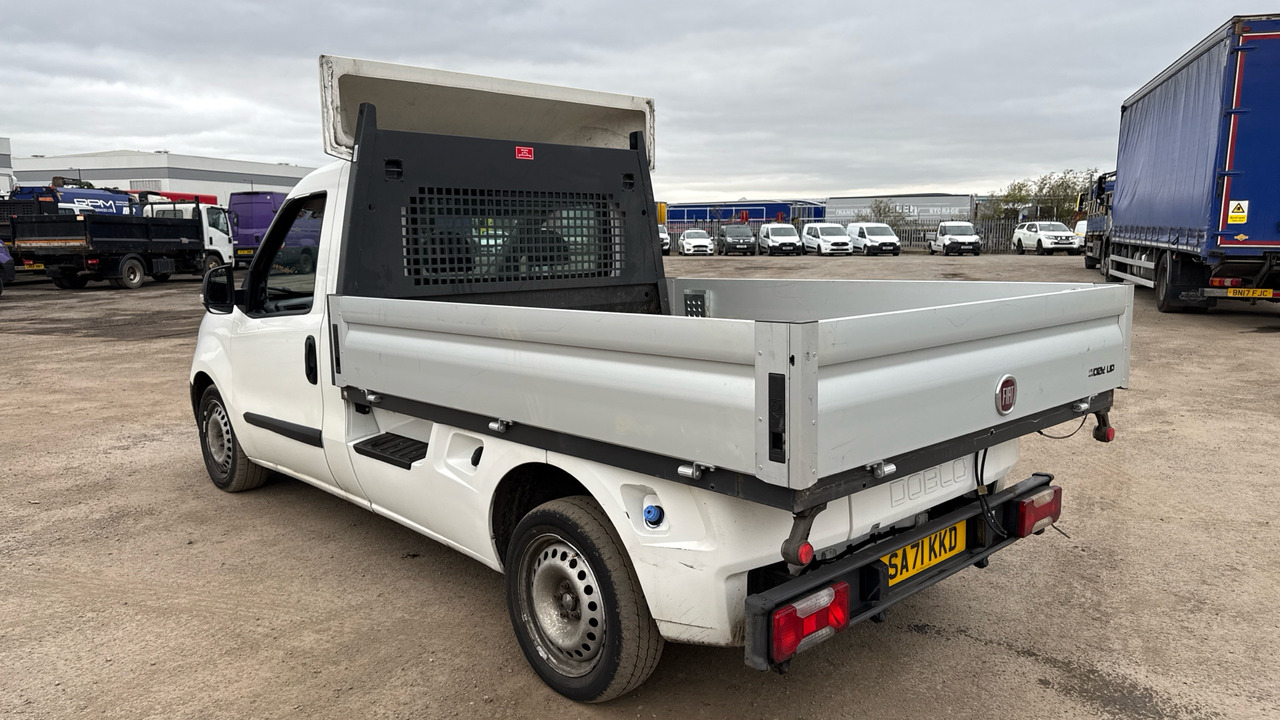 Fiat Doblo 16V II 1.6 MULTIJET - Van flatbed: gambar 3 Fiat Doblo 16V II 1.6 MULTIJET - Van flatbed: gambar 3