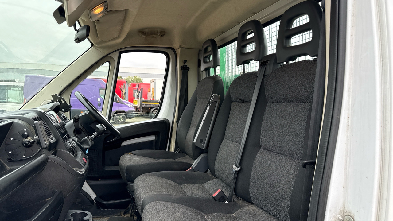 Van flatbed Fiat Ducato 35 2.3 MULTIJET 140PS: gambar 12 Van flatbed Fiat Ducato 35 2.3 MULTIJET 140PS: gambar 12