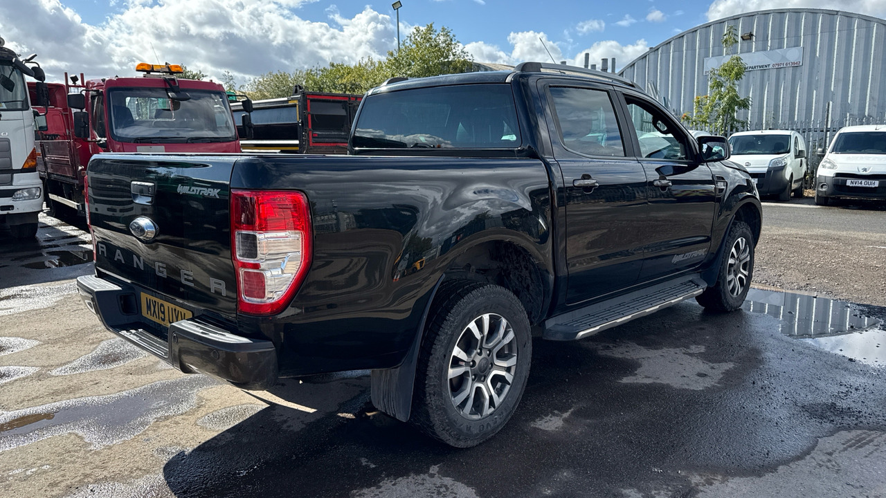 Ford Ranger WILDTRAK 3.2 TDCI 200PS - Truk pikap, Van kombi: gambar 4 Ford Ranger WILDTRAK 3.2 TDCI 200PS - Truk pikap, Van kombi: gambar 4