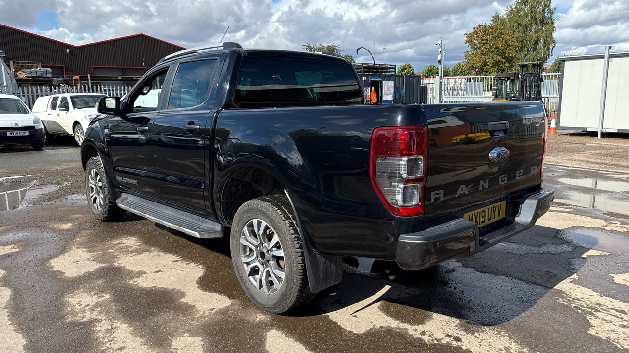 Ford Ranger WILDTRAK 3.2 TDCI 200PS - Truk pikap, Van kombi: gambar 3 Ford Ranger WILDTRAK 3.2 TDCI 200PS - Truk pikap, Van kombi: gambar 3