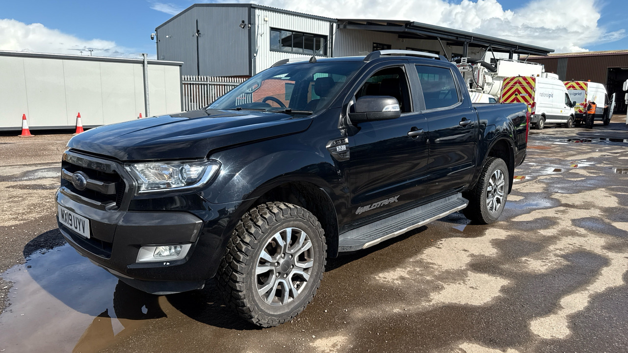 Ford Ranger WILDTRAK 3.2 TDCI 200PS - Truk pikap, Van kombi: gambar 2 Ford Ranger WILDTRAK 3.2 TDCI 200PS - Truk pikap, Van kombi: gambar 2