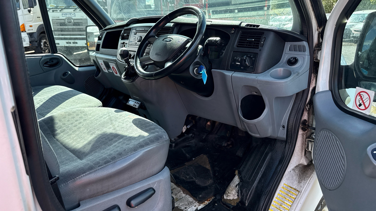 Ford Transit 280 2.2 TDCI 125PS - Van berpendingin: gambar 5 Ford Transit 280 2.2 TDCI 125PS - Van berpendingin: gambar 5