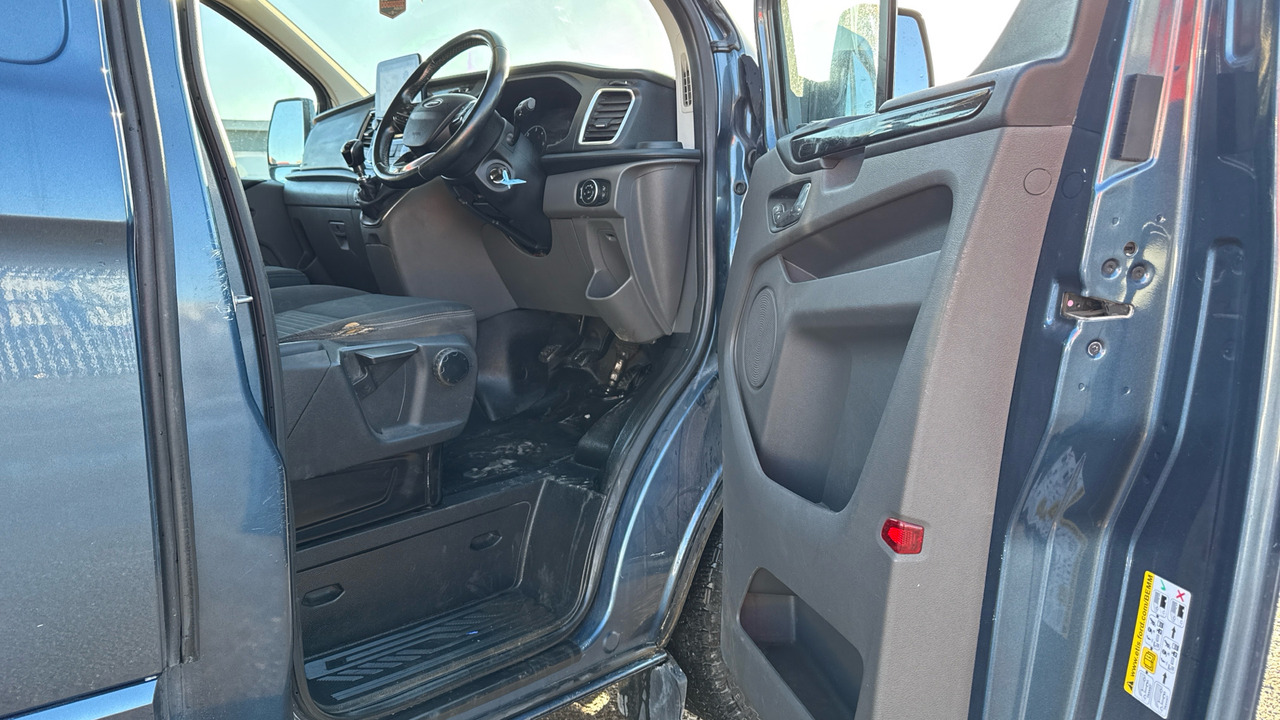 Ford Transit Custom 280 2.0 EcoBlue 130ps Limited - Van kecil: gambar 5 Ford Transit Custom 280 2.0 EcoBlue 130ps Limited - Van kecil: gambar 5