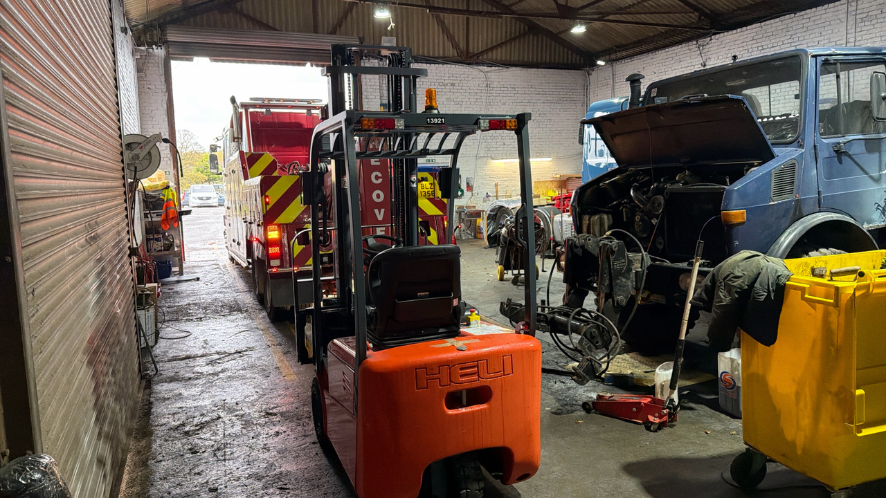 HELI FB315 - Forklift listrik: gambar 3 HELI FB315 - Forklift listrik: gambar 3