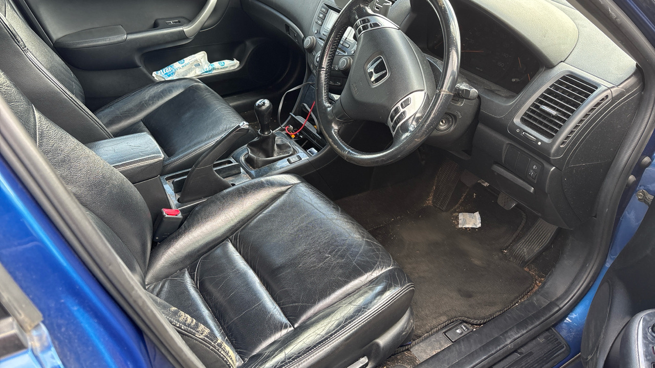 HONDA ACCORD 2.0 I-VTEC - Station wagon: gambar 5 HONDA ACCORD 2.0 I-VTEC - Station wagon: gambar 5