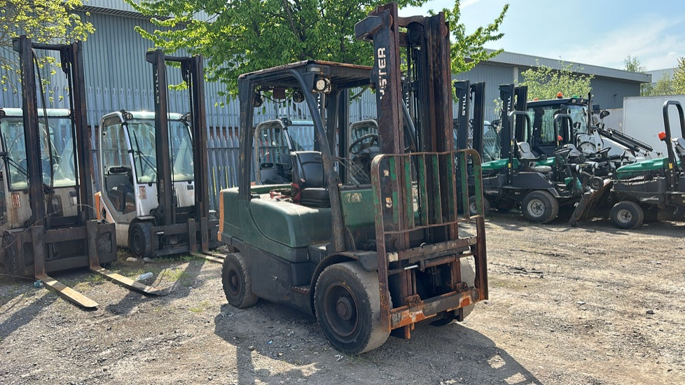 HYSTER H3.0FT - Forklift diesel: gambar 1 HYSTER H3.0FT - Forklift diesel: gambar 1