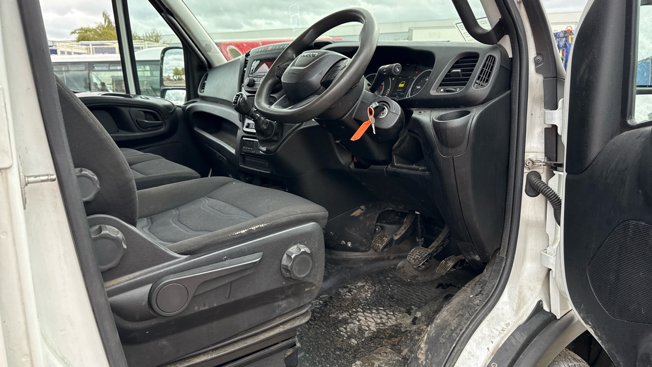 IVECO DAILY 65-180 - Truk jungkit: gambar 5 IVECO DAILY 65-180 - Truk jungkit: gambar 5